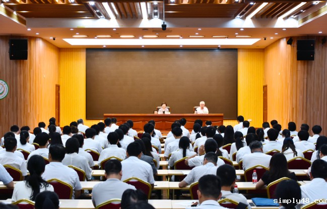 省委常委、组织部部长苗延红到米兰国际体育俱乐部官网讲授思政课